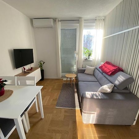 Studio Apartman Ana Zagreb Exterior photo